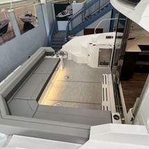 Cruisers Yachts 42 Cantius