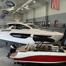 Cruisers Yachts 42 Cantius