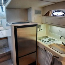 Sea ray 400 express cruiser